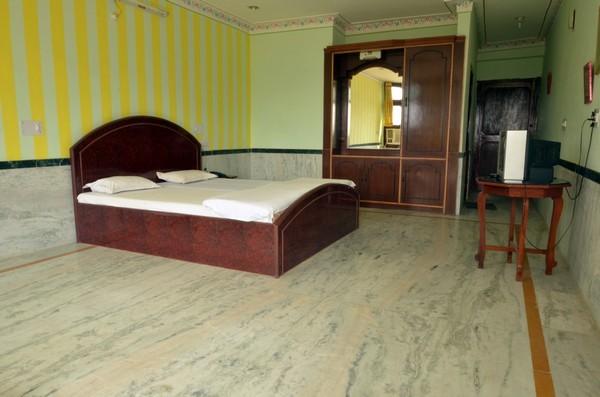Pushkar Villas Resort